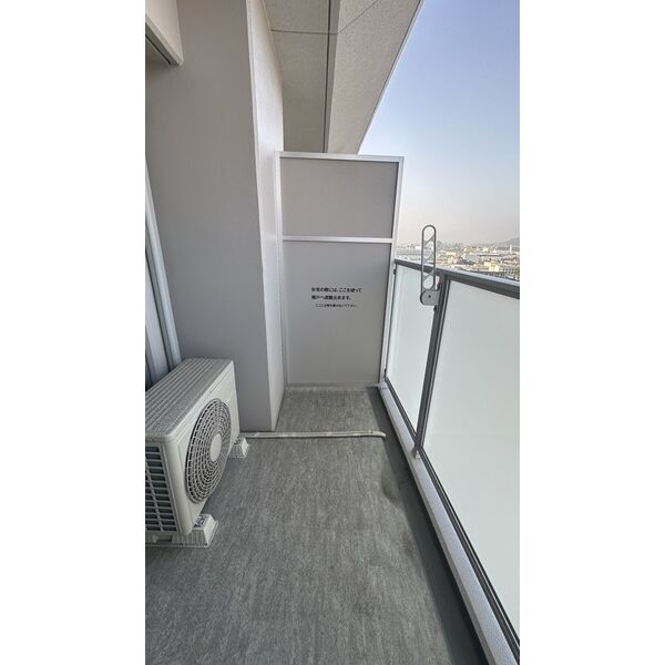AELL OSAKA EAST15階2K ベランダの画像