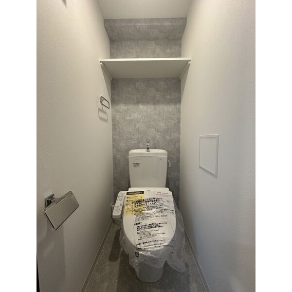 AELL OSAKA EAST15階2K トイレの画像