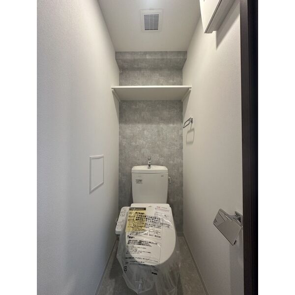 AELL OSAKA EAST15階2K トイレの画像