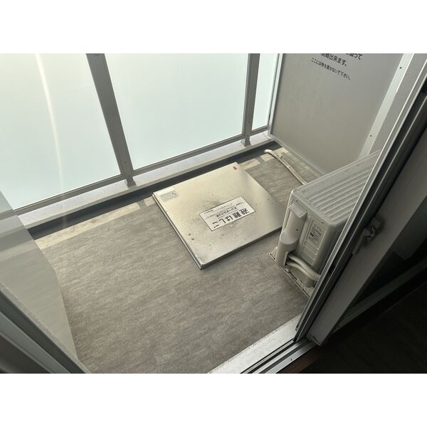 AELL OSAKA EAST15階2K ベランダの画像