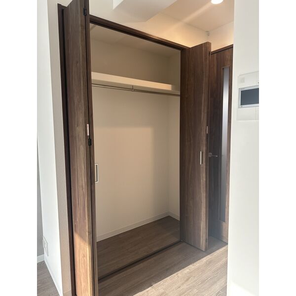 AELL OSAKA EAST15階2K 収納の画像