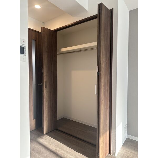 AELL OSAKA EAST15階2K 収納の画像