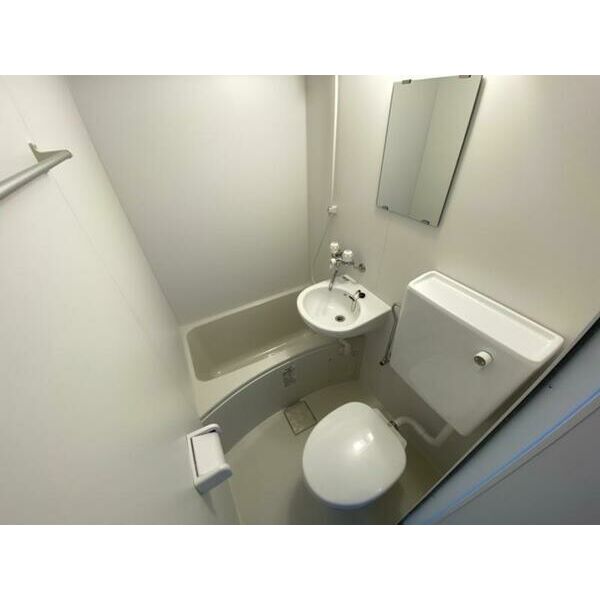 ビラグレース02階1K トイレの画像