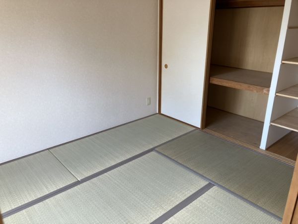 マジョール松崎町5階2LDK 部屋②の画像