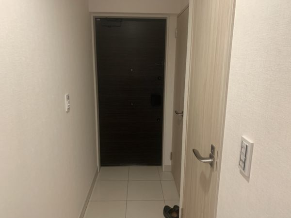 大阪ベイレジデンス14階2LDK 玄関の画像