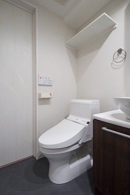 Ivy菊井1階1R トイレの画像