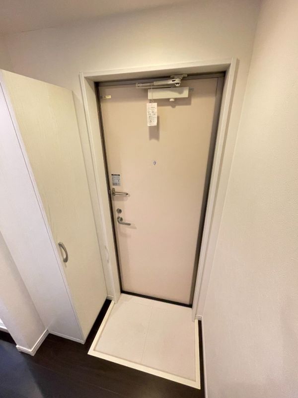 プランドールN1階1R 玄関の画像