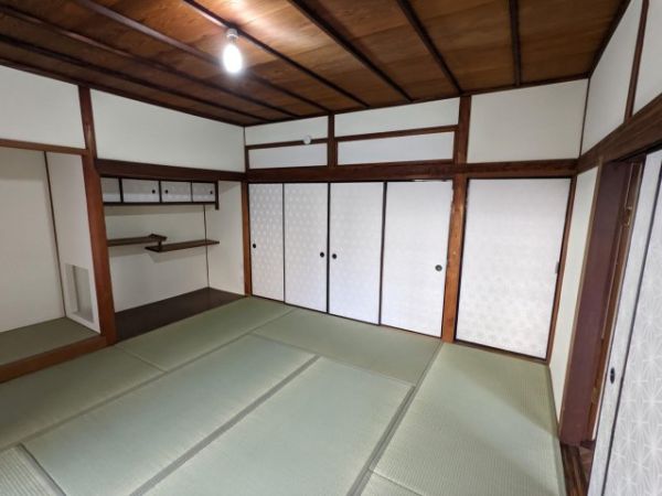 豊中市立花町戸建2階4LDK以上 部屋②の画像