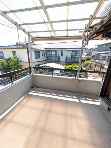 無垢の家2階2LDK ベランダの画像