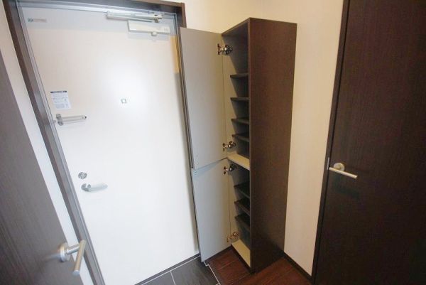 i・Room並木2階1R 玄関の画像