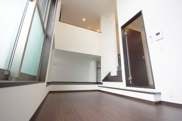 i・Room並木2階1R リビングの画像