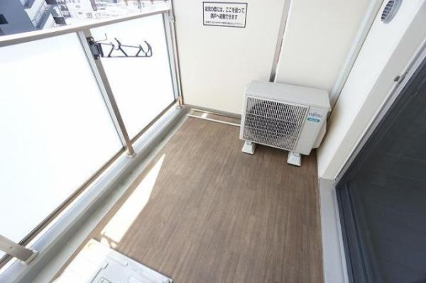 La Douceur北巽4階1K ベランダの画像