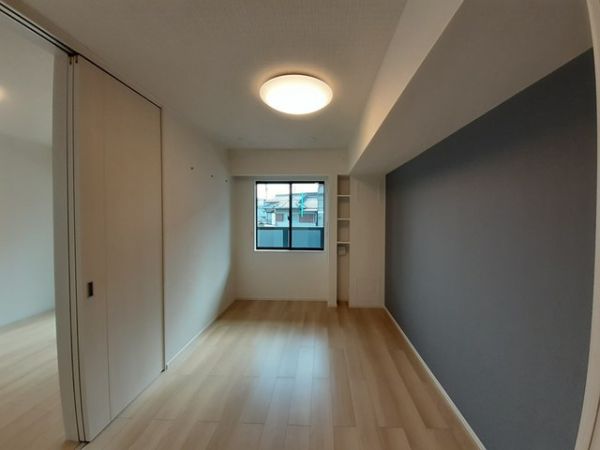 ヴェーネレア2階1LDK 部屋①の画像