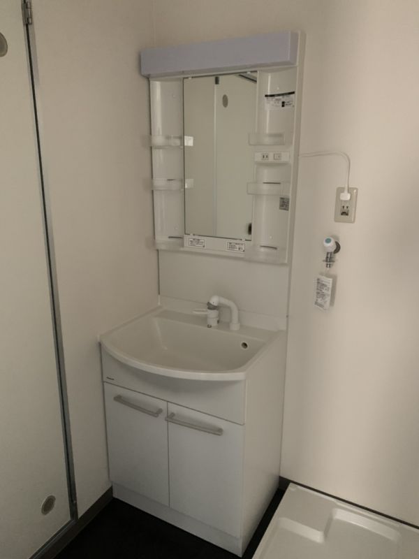 グリーンヒル小金台E棟1階2LDK 洗面所の画像