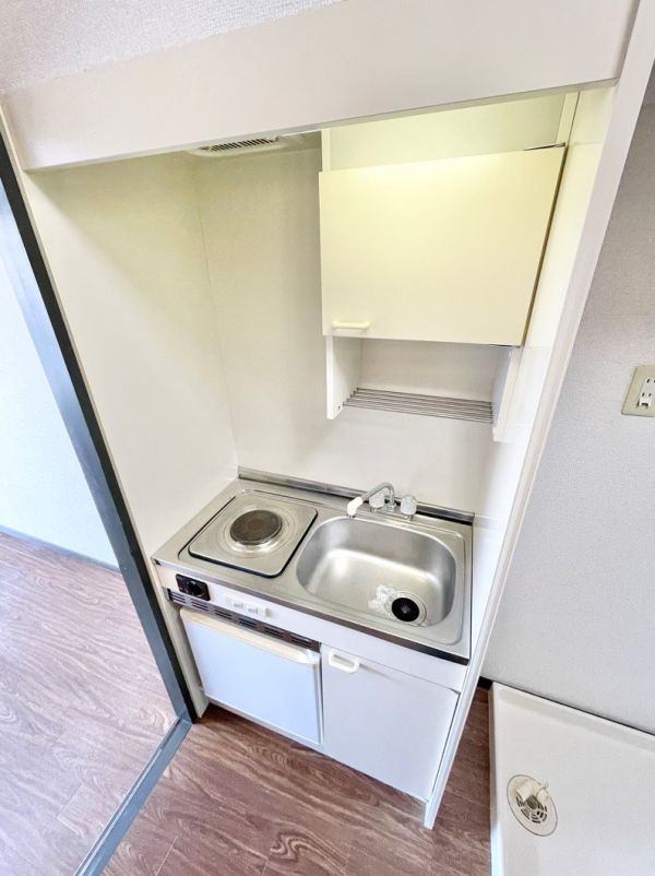 メゾン・ド・ポプラ4階1K キッチンの画像