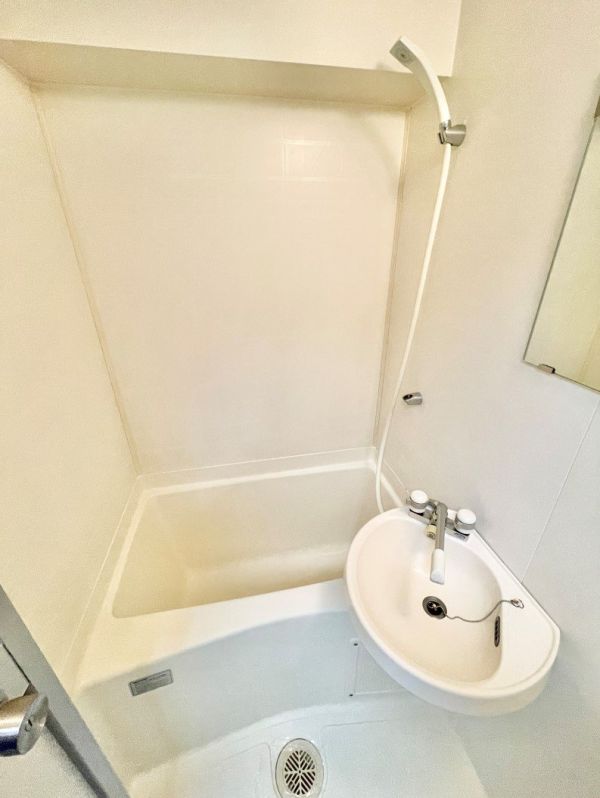 メゾン・ド・ポプラ4階1K お風呂の画像