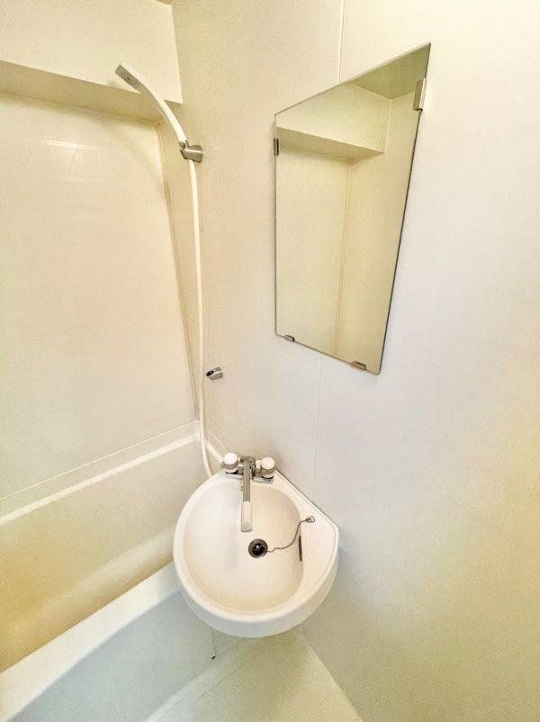 メゾン・ド・ポプラ4階1K 洗面所の画像