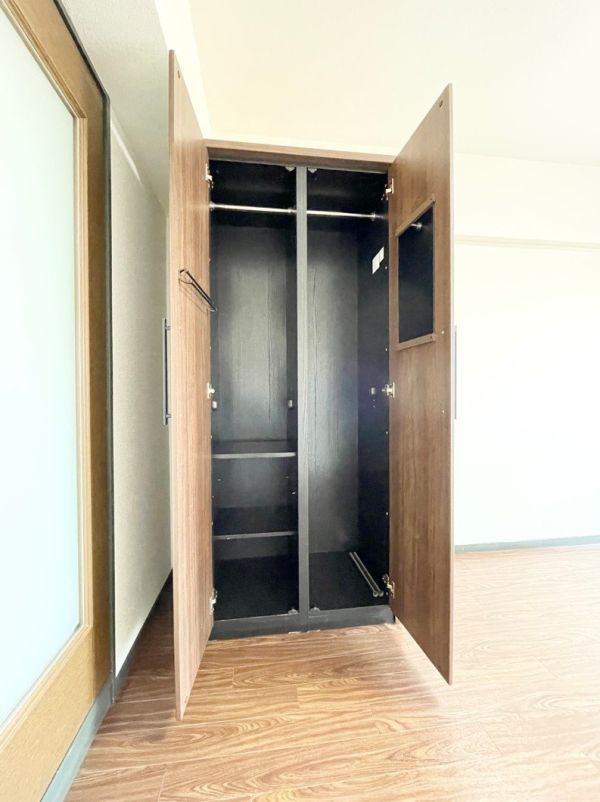 メゾン・ド・ポプラ4階1K 収納の画像