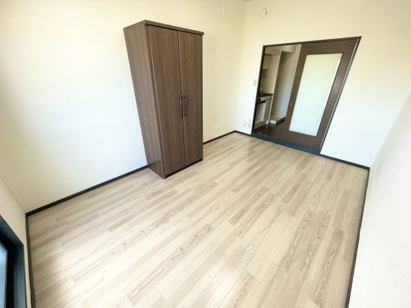 メゾン・ド・ポプラ4階1K 部屋①の画像