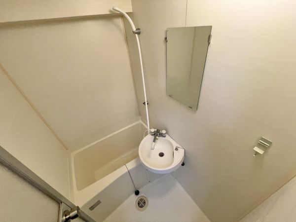 メゾン・ド・ポプラ4階1K 洗面所の画像