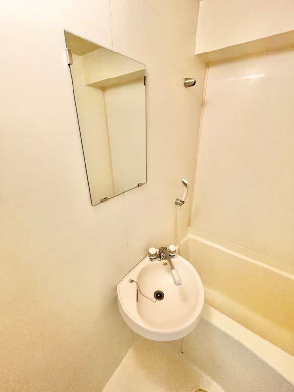 メゾン・ド・ポプラ2階1K 洗面所の画像