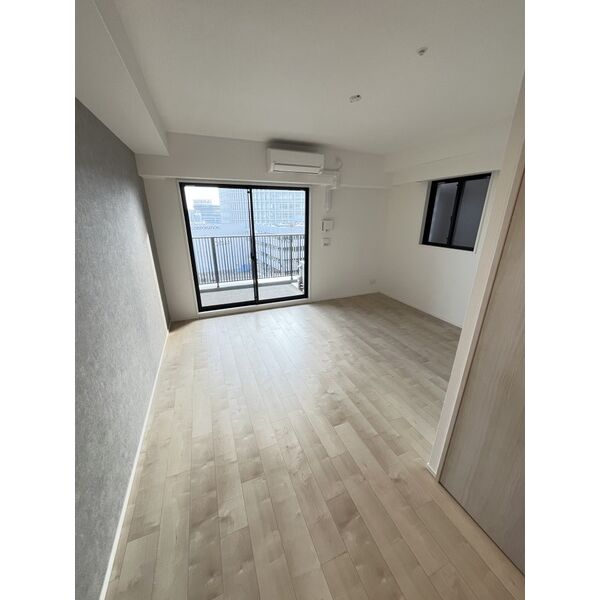 スプランディッドVIII6階1LDK リビングの画像