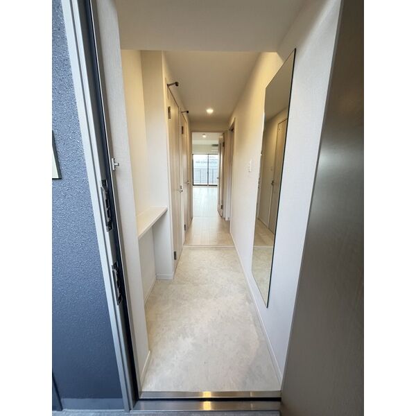 スプランディッドVIII4階1LDK 玄関の画像