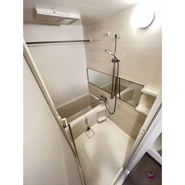 スプランディッドVIII4階1LDK お風呂の画像