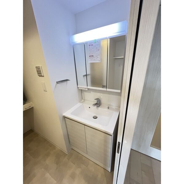 スプランディッドVIII4階1LDK 洗面所の画像