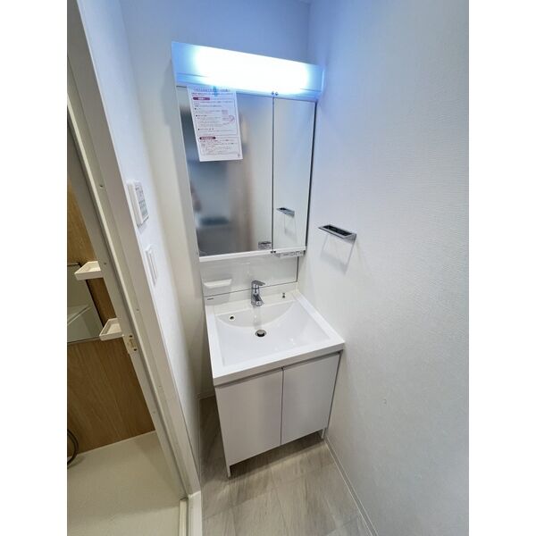 スプランディッドVIII9階2K 洗面所の画像