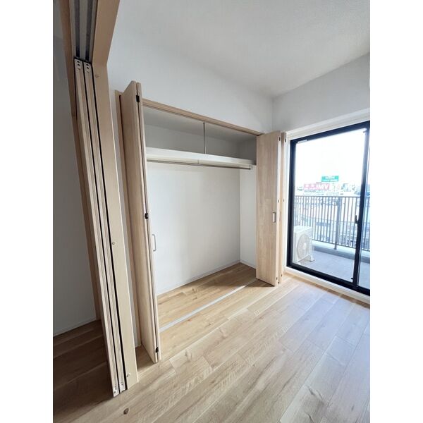 スプランディッドVIII9階2K 収納の画像