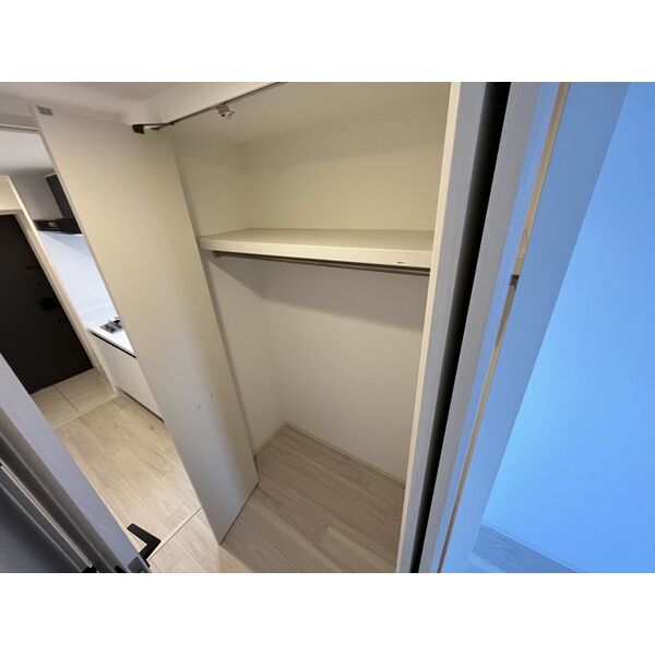 レジュールアッシュ塚本レジデンス8階1K 収納の画像