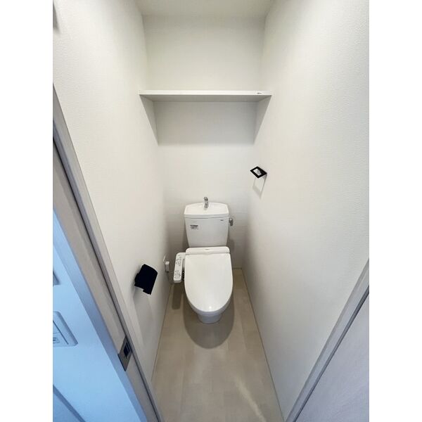 レジュールアッシュ塚本レジデンス10階1K トイレの画像