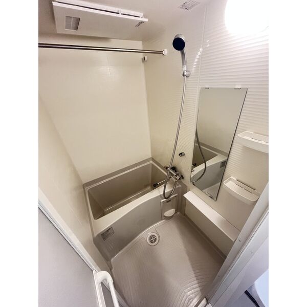 レジュールアッシュ塚本レジデンス10階1K お風呂の画像