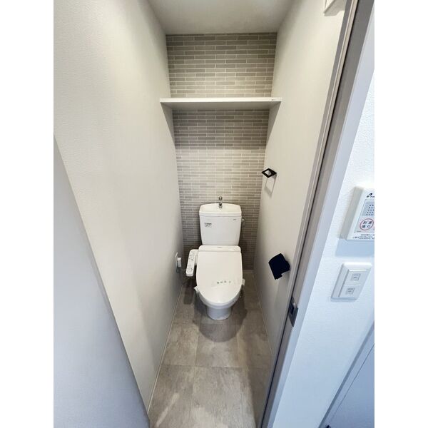 レジュールアッシュ塚本レジデンス9階1K トイレの画像