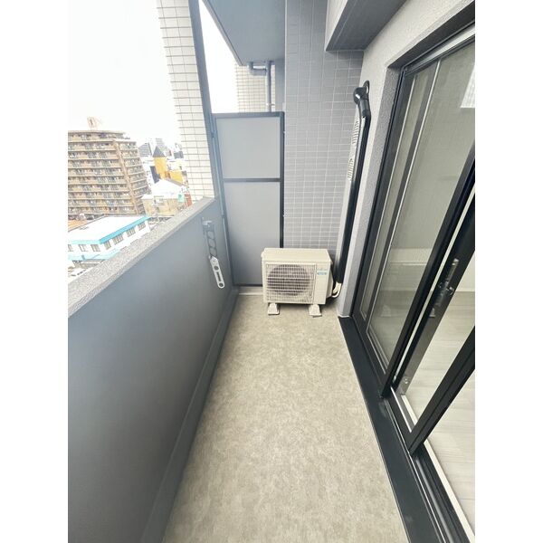 レジュールアッシュ塚本レジデンス9階1K ベランダの画像