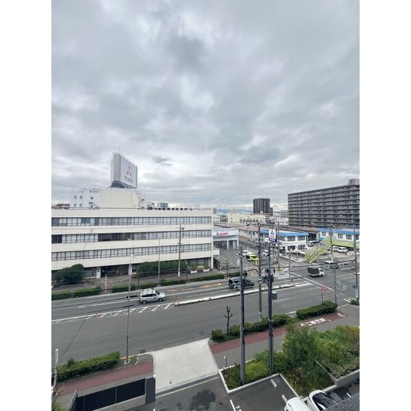 レジュールアッシュ塚本レジデンス5階1K 景観の画像