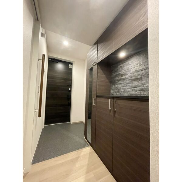 シャーメゾン アヴァンス03階2LDK 玄関の画像