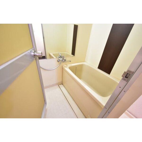 シロハイヌ今米02階3LDK お風呂の画像