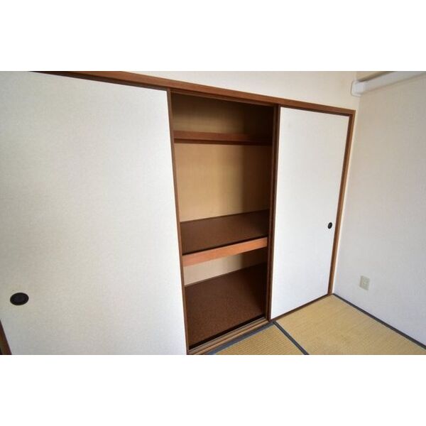 シロハイヌ今米02階3LDK 収納の画像