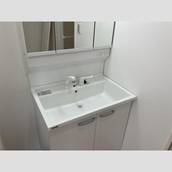 プレステージ12番館10階2LDK 洗面所の画像