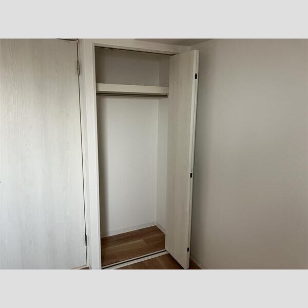 プレステージ12番館07階2LDK 収納の画像