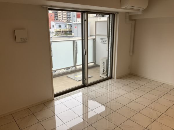 Innosent Doyama5階1R リビングの画像