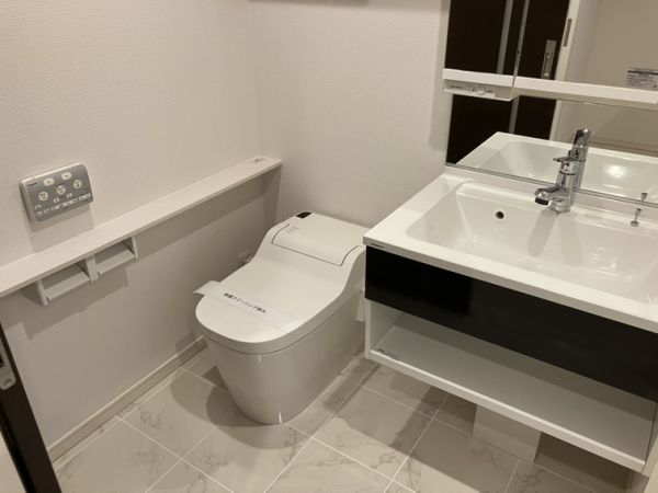 Innosent Doyama8階1K トイレの画像