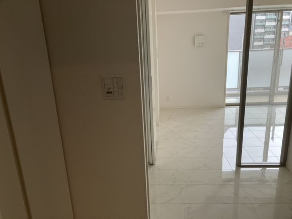 Innosent Doyama8階1R 玄関の画像