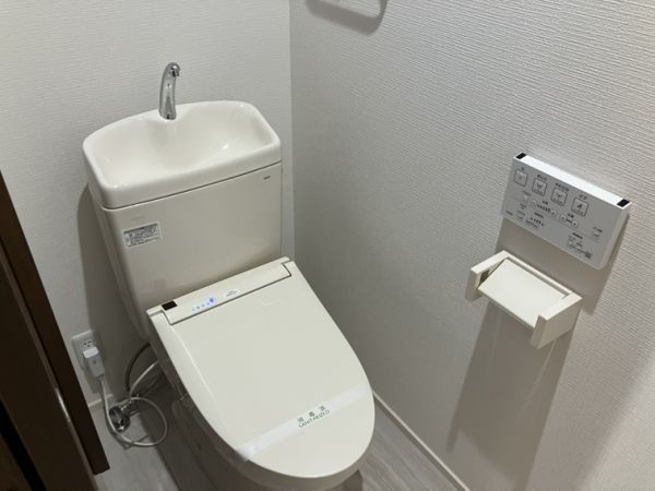 阿倍野筋5丁目8-38貸家1階2LDK トイレの画像