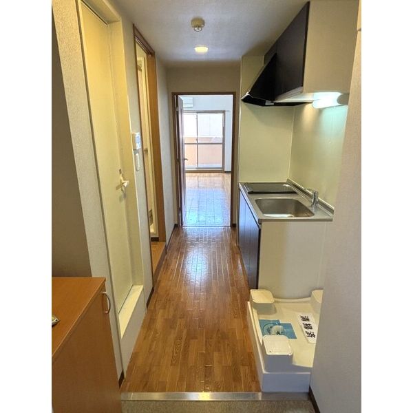 2nd K03階1K 玄関の画像