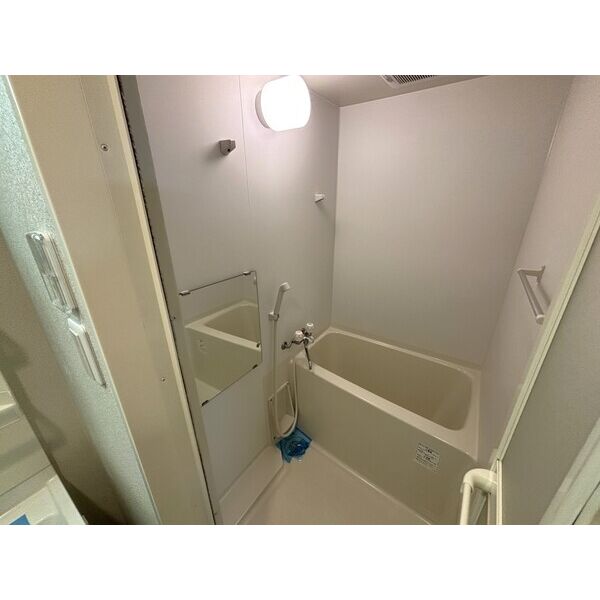 2nd K03階1K お風呂の画像