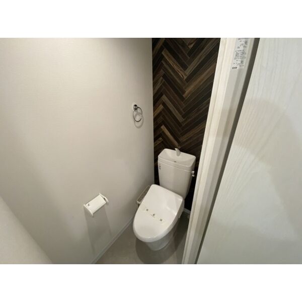 パークス新大阪01階1K トイレの画像