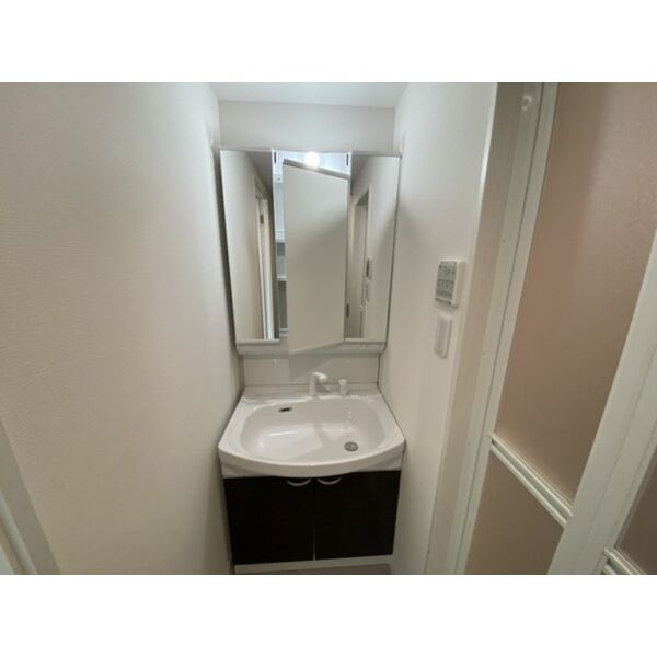 パークス新大阪01階1K 洗面所の画像